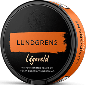 Lundgrens Lägereld White Portion is a snus with flavors of juniper and blackcurrant leaves with notes of spring primroses and elderberries.
